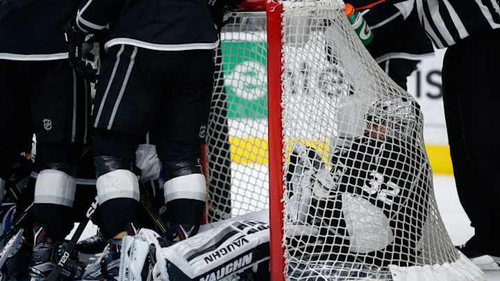 Winnipeg Jets rally from 3 goals down to stun LA Kings 4-3