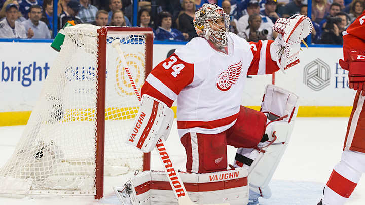 Petr Mrazek reaches two-year agreement with Red Wings
