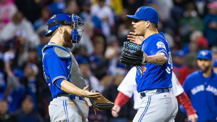 Mets clinch top NL wild-card spot, Blue Jays regain control of first AL wild card