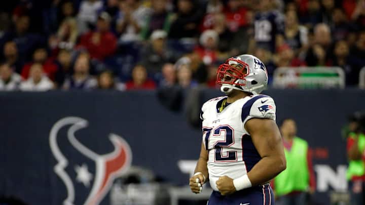Bears agree to terms with free-agent DL Akiem Hicks