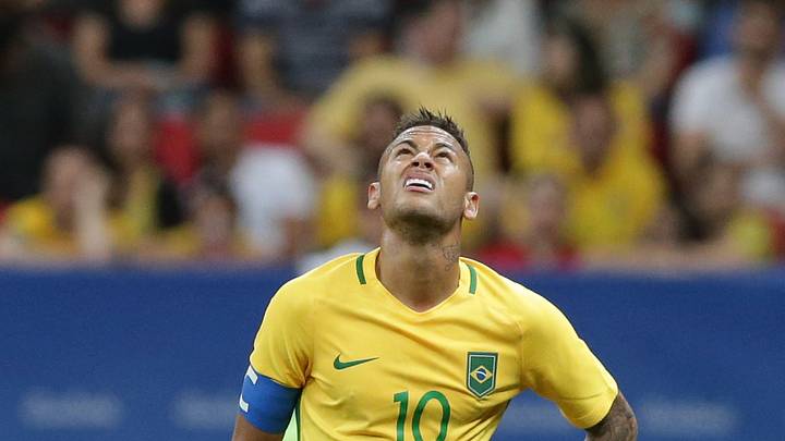 With Neymar struggling, Brazilian soccer fans turn to Marta With Neymar struggling, Brazilian soccer fans turn to Marta