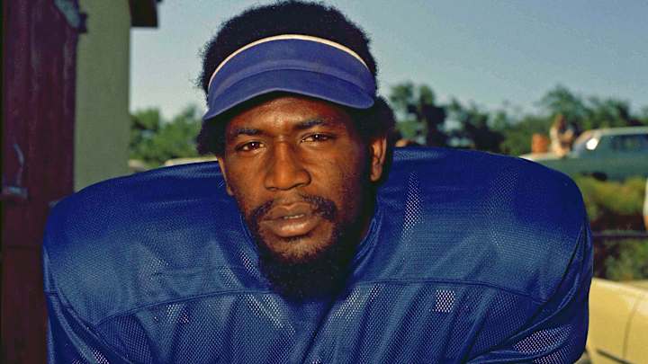 Concussion group says ex-NFL player Bubba Smith had CTE