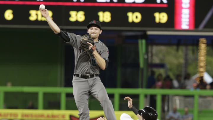 Suzuki's pinch-hit helps Marlins beat Arizona 7-4
