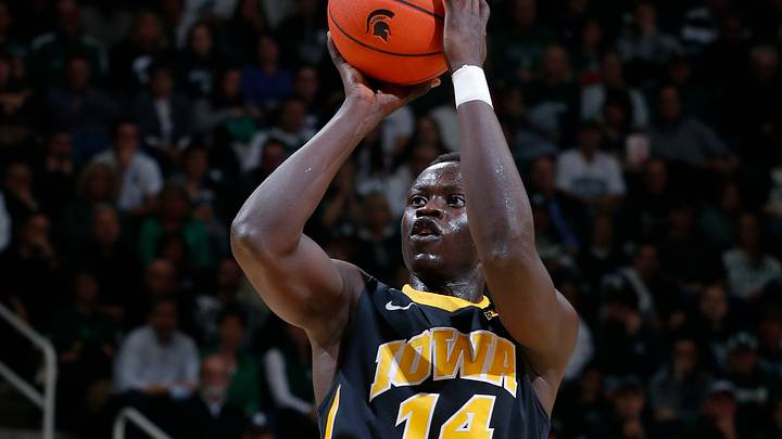 No. 16 Iowa routs No. 4 Michigan State 76-59, sweeps series No. 16 Iowa routs No. 4 Michigan State 76-59, sweeps series