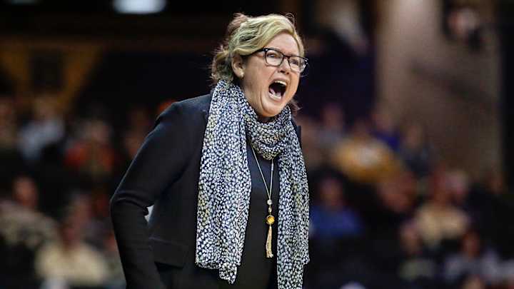 Balcomb steps down as Vanderbilt women's basketball coach