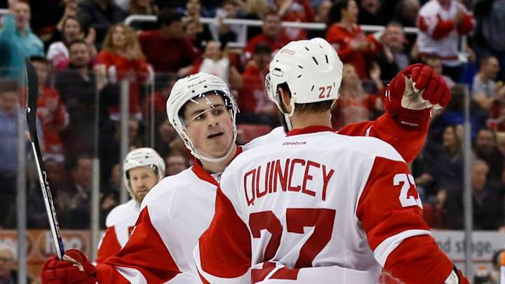 Abdelkader scores late to lift Red Wings past Jets