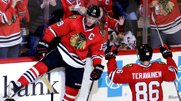 New-look Blackhawks beat Capitals 3-2