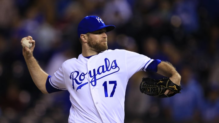Royals use $10M option on Davis, $6.5M option on Escobar