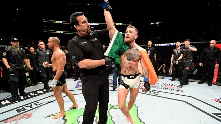 UFC 205 recap: Conor McGregor beats Eddie Alvarez on historic night in NYC