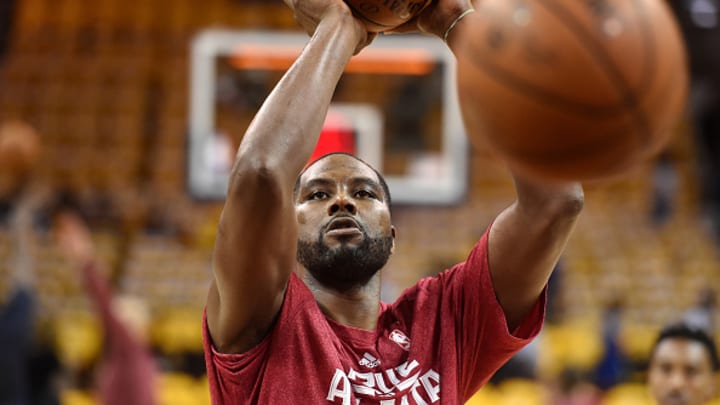 76ers sign veteran forward Elton Brand for 2nd time 76ers sign veteran forward Elton Brand for 2nd time