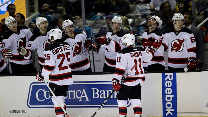 Kinkaid makes 30 saves to lead Devils past Sharks 3-0