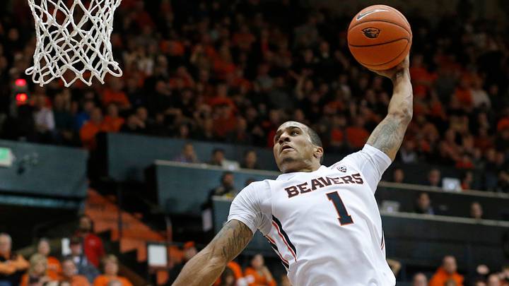 Payton II leads Oregon State over No. 21 USC 85-70 Payton II leads Oregon State over No. 21 USC 85-70