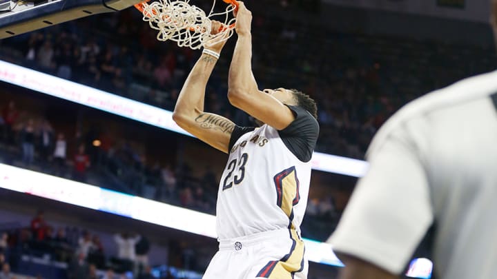 Watch: Pelicans beat Hornets on beautiful alley-oop to Anthony Davis
