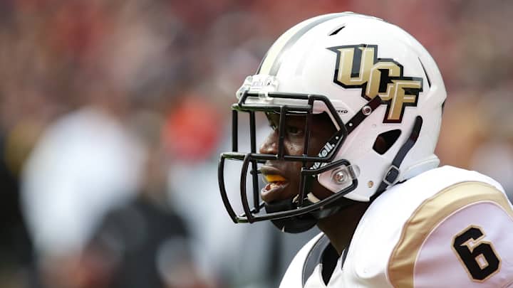 UCF receiver tackles man suspected of filming girl in bathroom