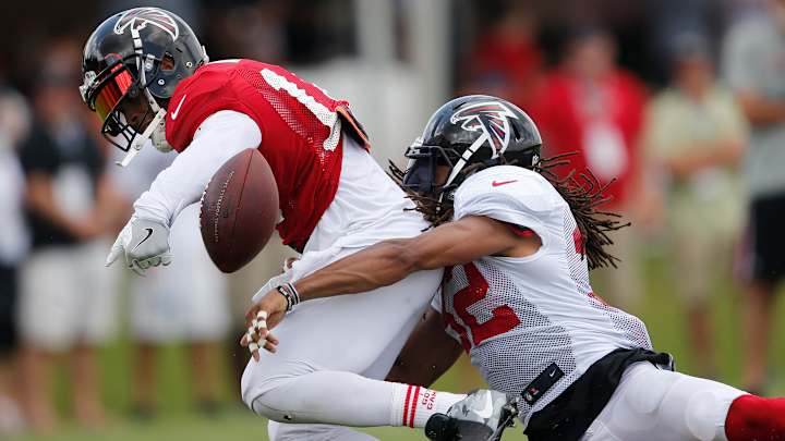 Falcons' Julio Jones runs well, downplays injury as minor