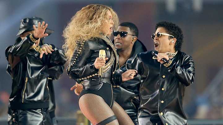 Beyoncé, Bruno Mars rock all-leather outfits during Super Bowl halftime Beyoncé, Bruno Mars rock all-leather outfits during Super Bowl halftime