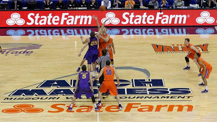 Washpun scores at buzzer, Northern Iowa wins Valley Washpun scores at buzzer, Northern Iowa wins Valley