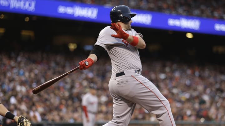 Bogaerts' single helps Red Sox beat Giants in 10th