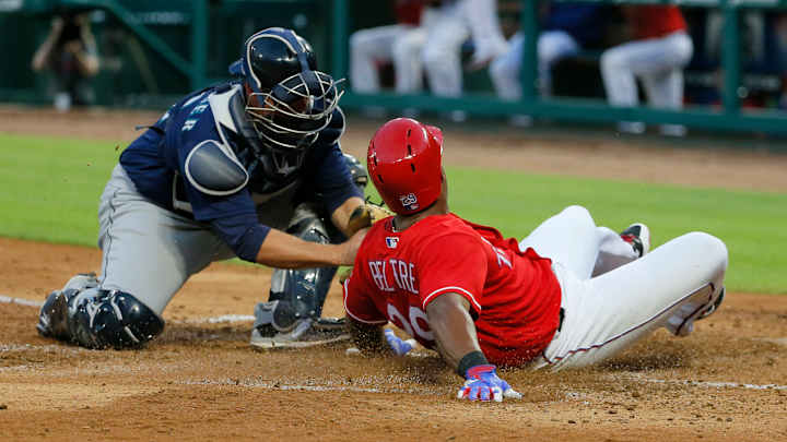 Walker struggles again in Mariners' 7-3 loss to Rangers