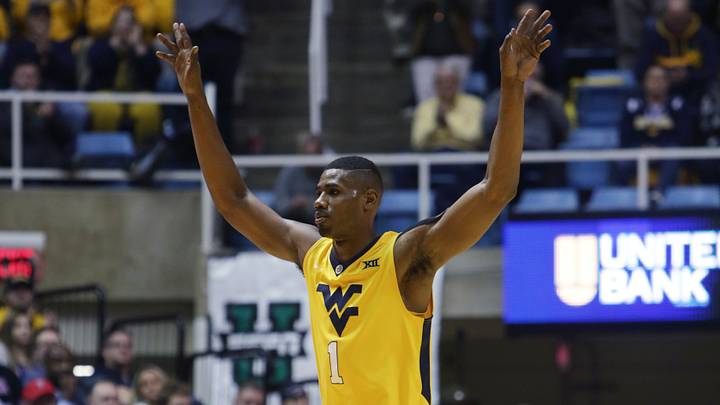 No. 10 West Virginia routs Texas Tech on senior night