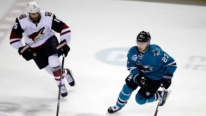 Pavelski scores on power play, Sharks beat Coyotes 1-0