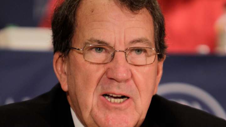 Lloyd Carr, Oregon AD added to playoff selection committee