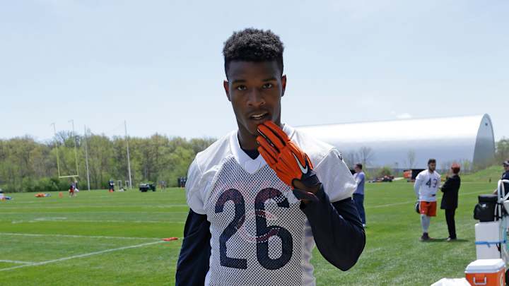 Veteran departures pave way for duo in Bears rookie camp