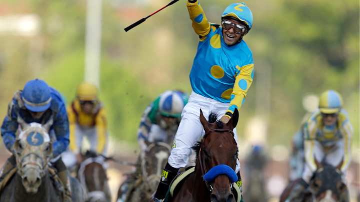 Triple Crown winner Espinoza to ride Whitmore in Derby