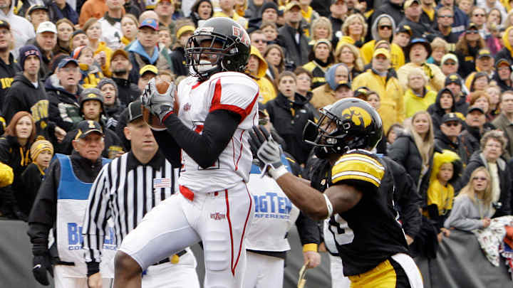 Iowa settles lawsuit with ex-player injured in 2011 workout
