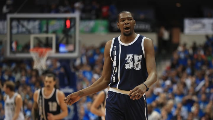 Durant rallies with 34, Thunder top Mavs 131-102, lead 2-1