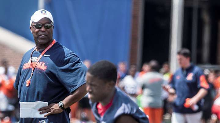 New coach Lovie Smith bars Illini from scooters