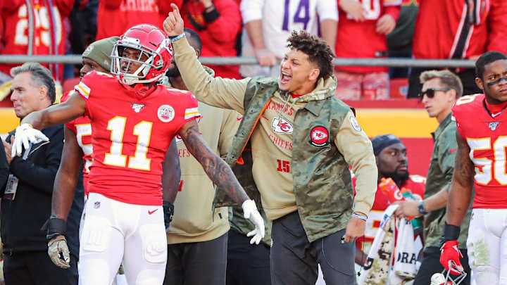 Chiefs QB Patrick Mahomes Expanding Practice Role, but No Commitment on Return Chiefs QB Patrick Mahomes Expanding Practice Role, but No Commitment on Return