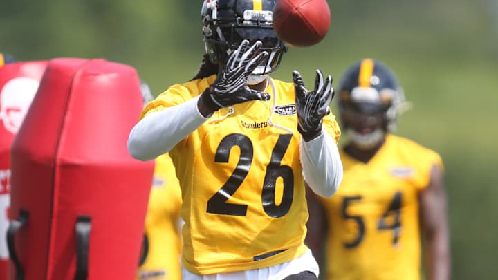 Mark Barron Says There's More to Rams' Offense, Aaron Donald Will Be Aaron Donald Mark Barron Says There's More to Rams' Offense, Aaron Donald Will Be Aaron Donald