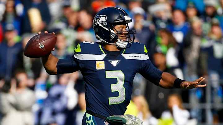 Seahawks QB Russell Wilson Named NFC Offensive Player of Week 9