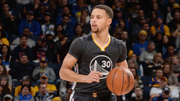 Warriors’ Stephen Curry (shin contusion) starts vs. Hornets Warriors’ Stephen Curry (shin contusion) starts vs. Hornets