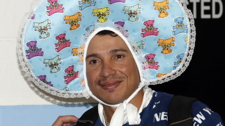 Yankees' rookies given one-sie pajamas for team flight