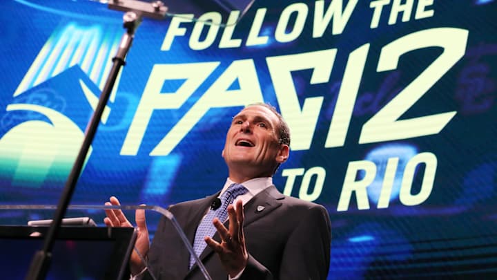 Pac-12 Commissioner Scott has no issue with pregame protests