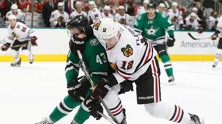 Spezza scores in 5th straight, Stars beat Blackhawks 5-2
