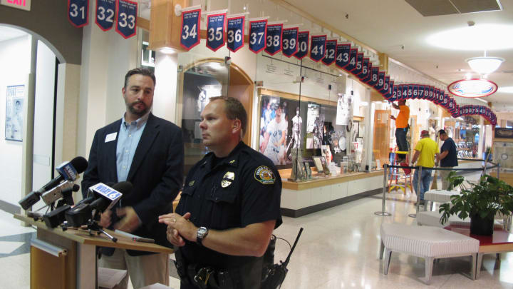 Awards stolen from Roger Maris Museum