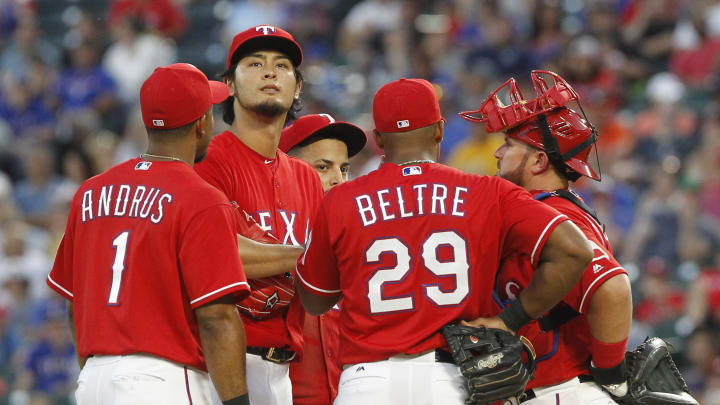 Darvish OK day after early exit, Rangers activate Chirinos