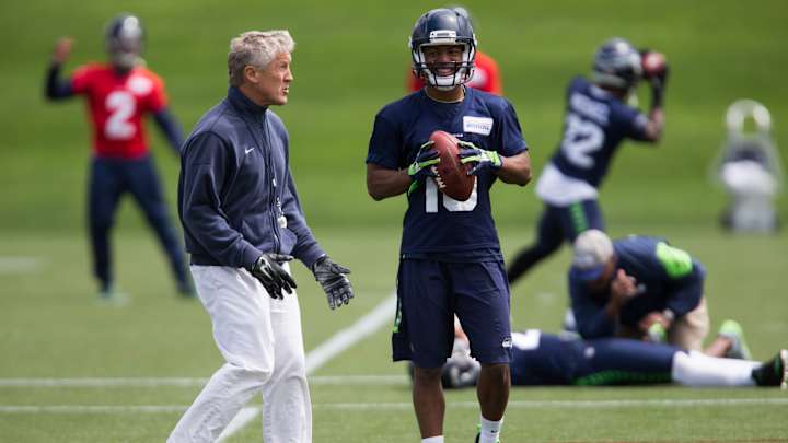 Bennett shows but doesn't participate at Seahawks minicamp Bennett shows but doesn't participate at Seahawks minicamp