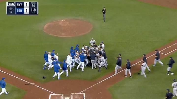 Yankees, Blue Jays brawl after Luis Severino plunks Justin Smoak