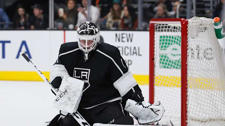Pearson scores twice, Enroth solid and Kings beat Sabres 2-0