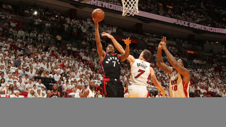 Lowry rescues Raptors, scores 33 in 95-91 win over Heat