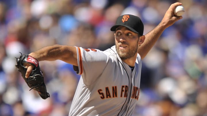 Ace showdown: Bumgarner, Giants knock off Arrieta, Cubs 3-2