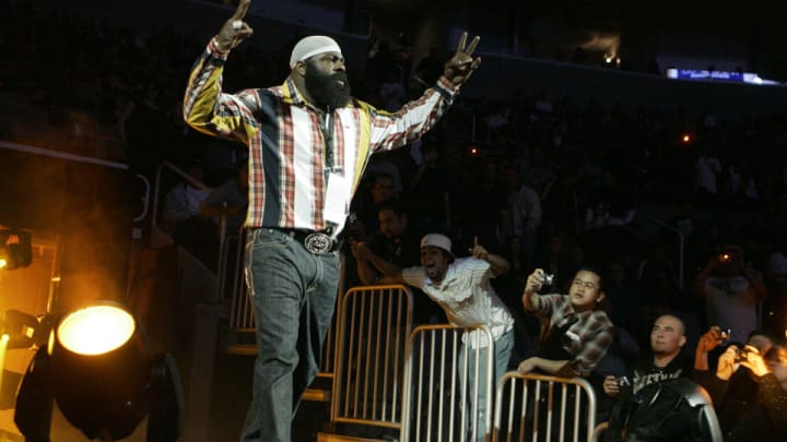 Watch: Kimbo Slice knocks out Dada 5000 at Bellator 149 Watch: Kimbo Slice knocks out Dada 5000 at Bellator 149