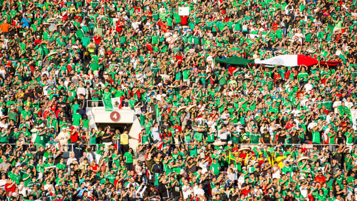 Brazilian journalists explain influence of Mexico fan chant on Brazil supporters
