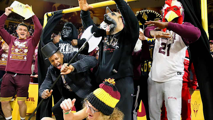 Wacky Sports Photos of the Week (Nov. 30-Dec. 6) Wacky Sports Photos of the Week (Nov. 30-Dec. 6)