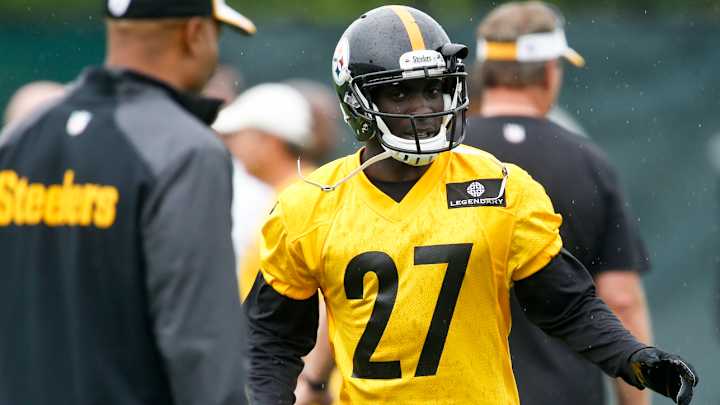 Report: Steelers CB Senquez Golson (foot) out up to 12 weeks
