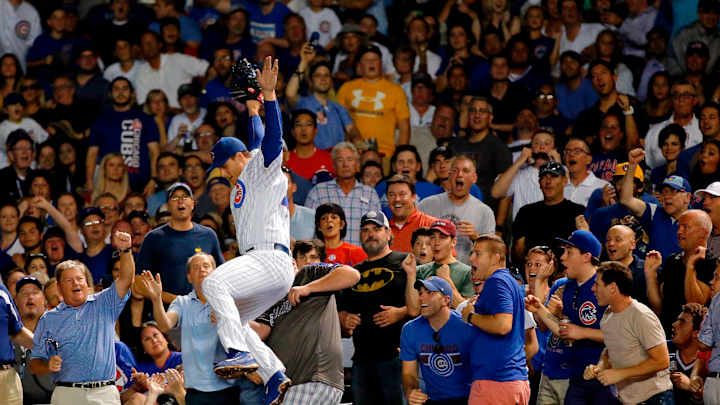 Cubs fans were totally in awe of Anthony Rizzo’s amazing catch